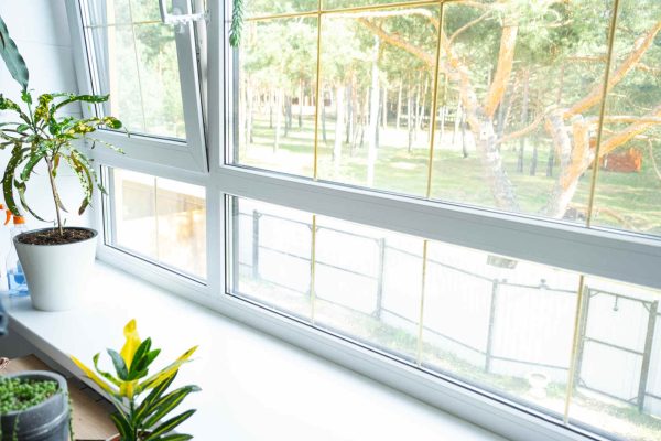 Fenêtre oscillo-battante